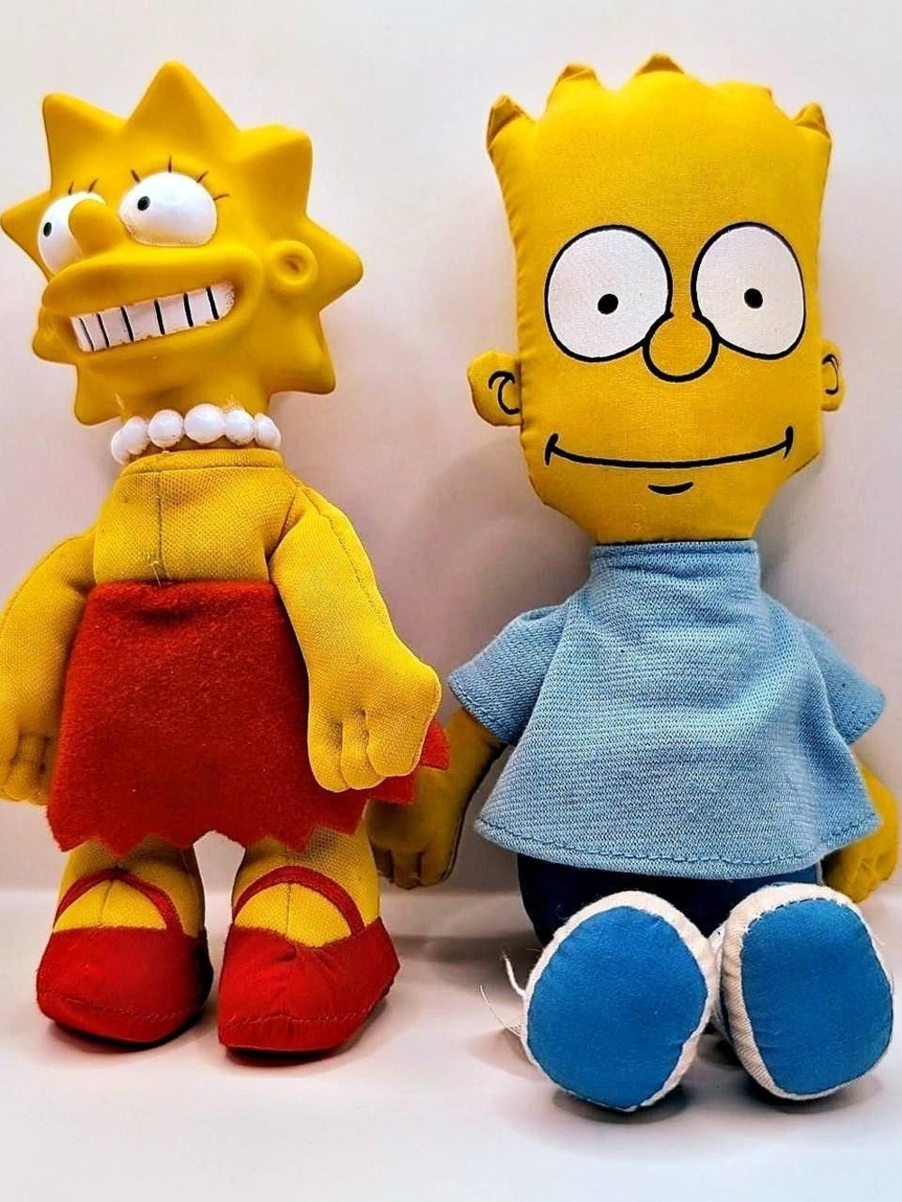 🍩 Vintage 1990 The Simpsons Bart & Lisa plush dolls